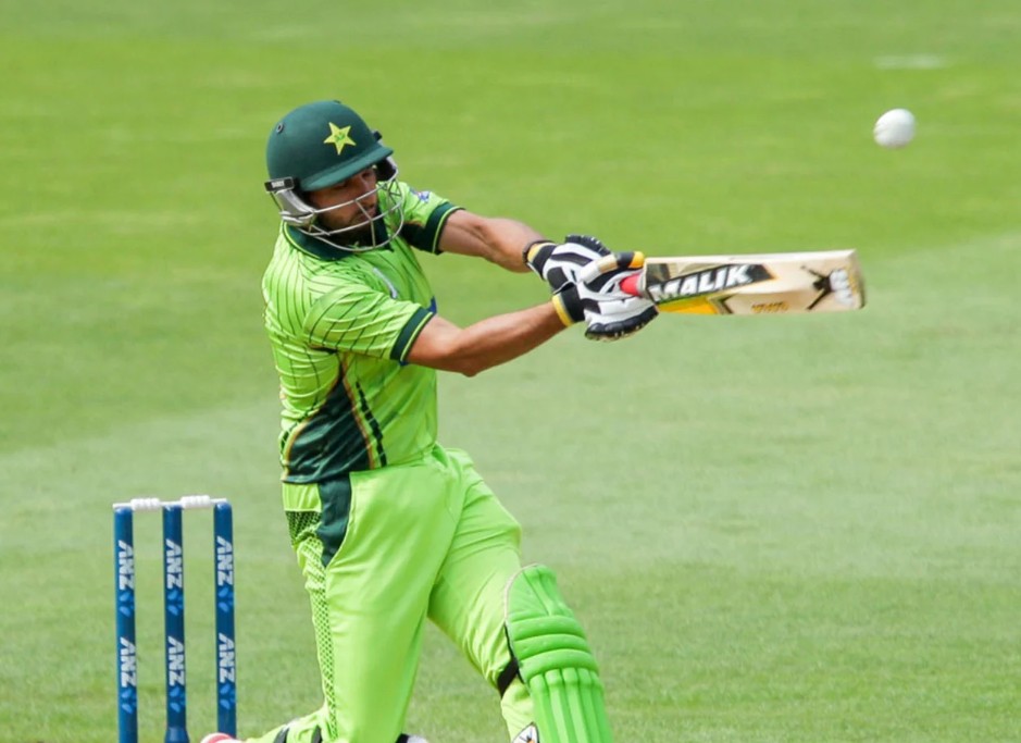 Top 10 Youngest Batsmen to Score an ODI Century